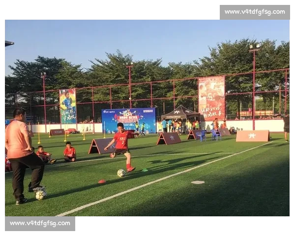 高清足球赛事直播APP下载指南畅享全球赛场精彩即时比分数据分析权威解说 - 副本 (176) - 副本 - 副本 - 副本 - 副本 - 副本