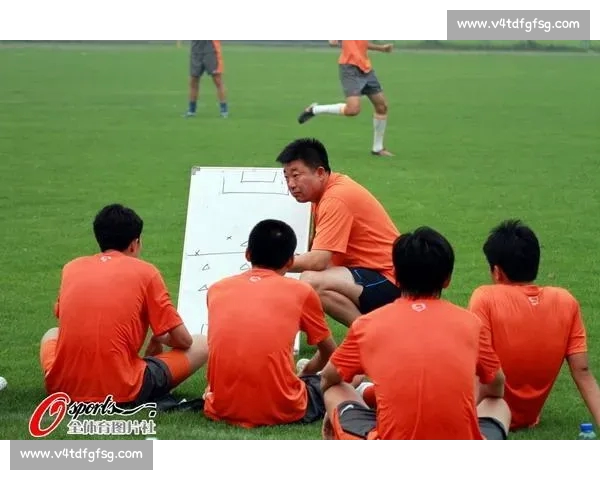 从战术执行与球员状态变化角度深度解析体育比赛胜负关键因素研究 从战术执行与球员状态变化角度深度解析体育比赛胜负关键因素研究